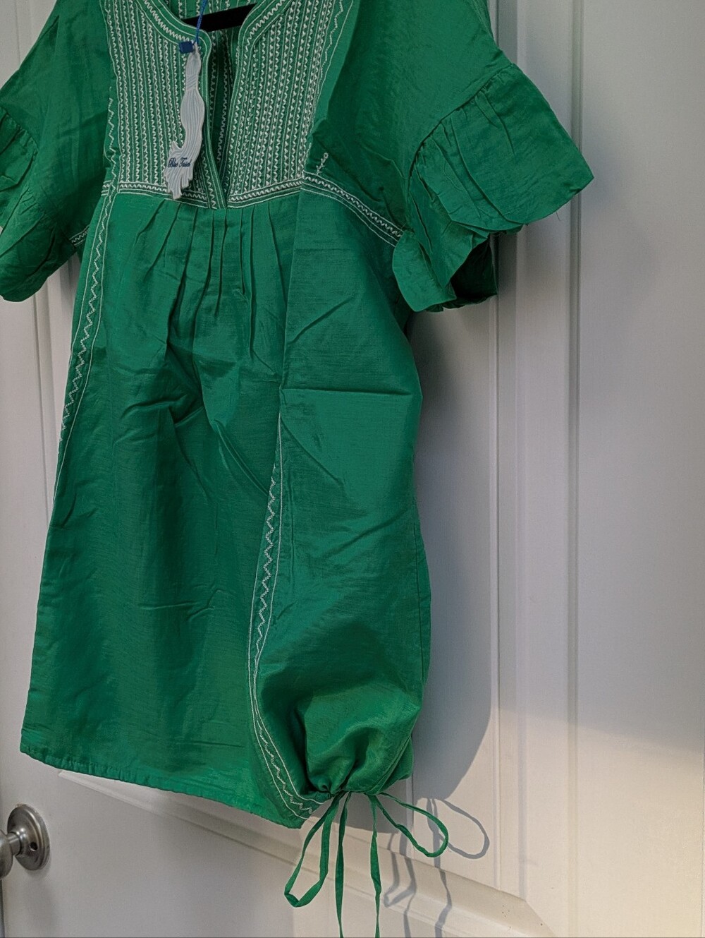 Anthropologie Blue Tassel Brand Embroidered Green Peasant Top - Picture 10 of 12